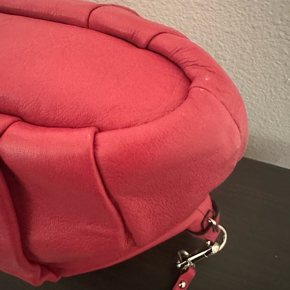 The Coach 18641 Madison Leather Lindsey Satchel Shoulder Bag in Saffron/Fuchsia - Picture 11 of 12